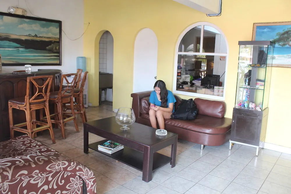 Отель California Aruba Ораньестад 2*,